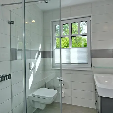 Linden-palais 23 公寓 *